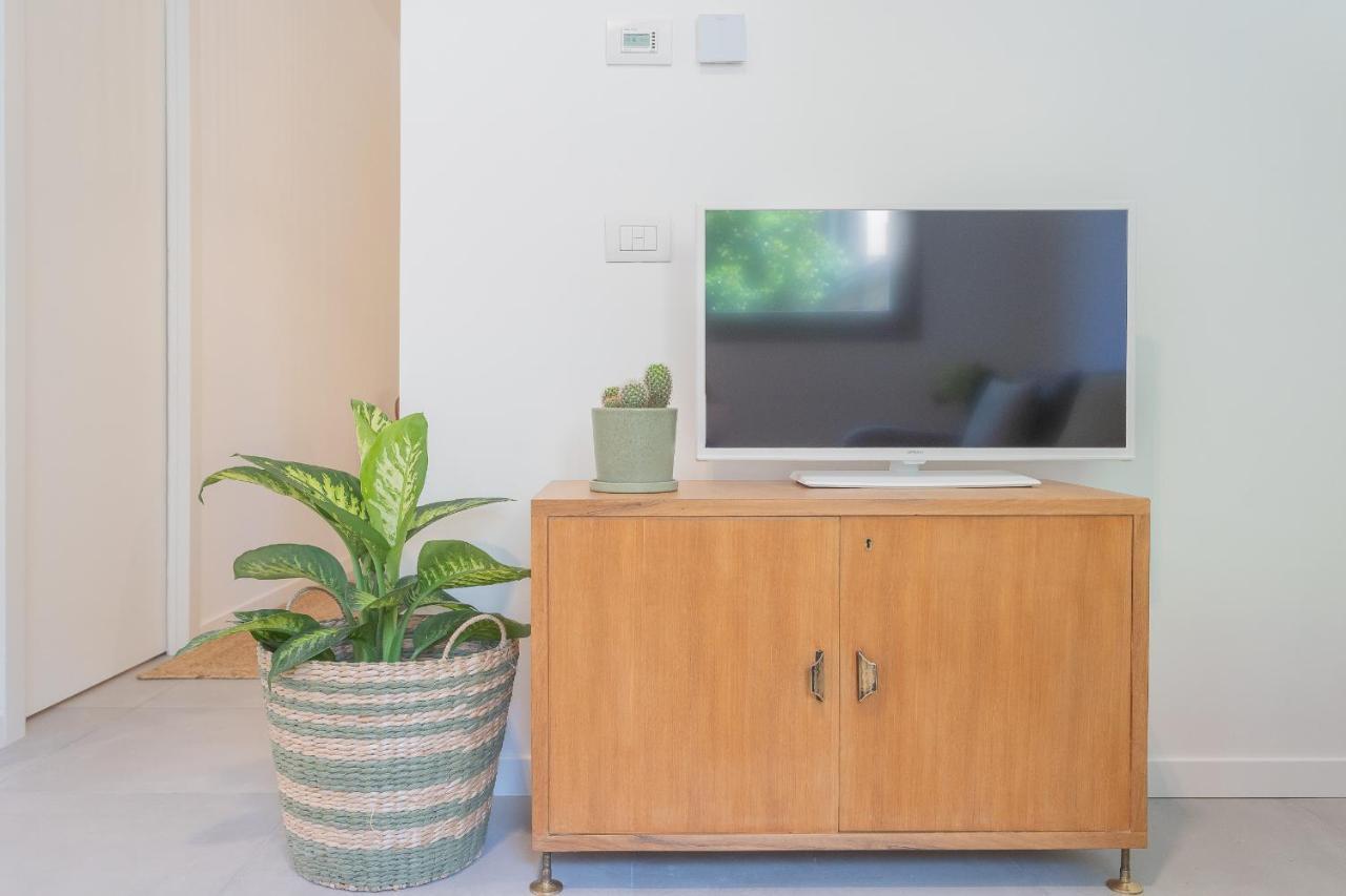Ginepro & Salvia Apartments In Como By Rent All Como Exteriör bild