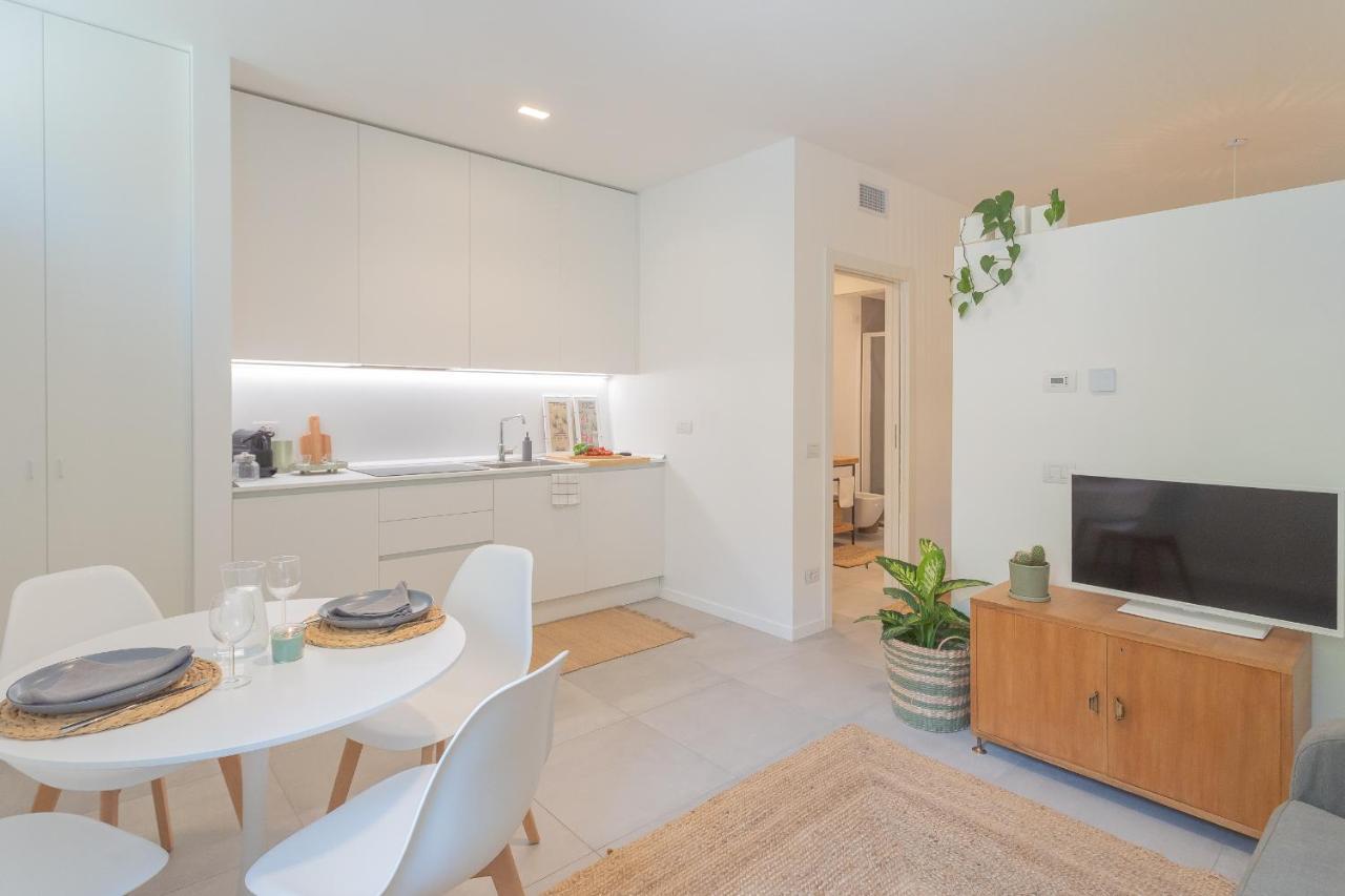 Ginepro & Salvia Apartments In Como By Rent All Como Exteriör bild